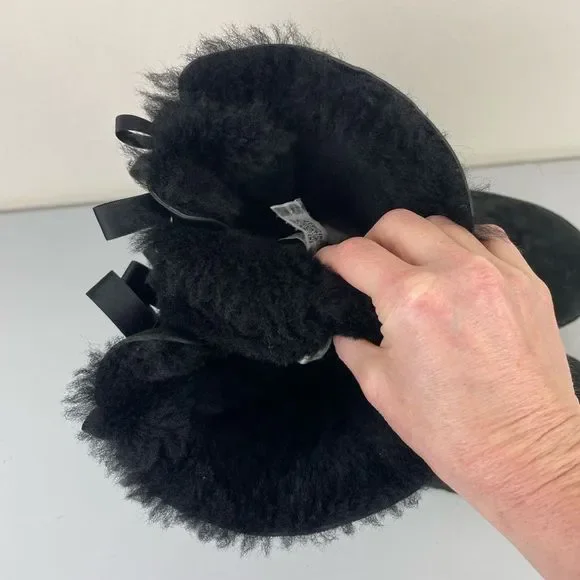 UGG Boots Bailey Bow Sheepskin Size 6 Black - Picture 5 of 12